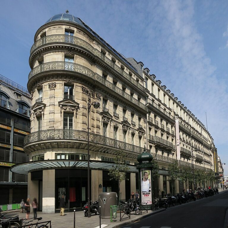 Paris’ 5 Most Iconic and Historic Department Stores You Must Visit