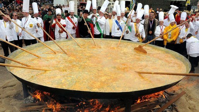 Omelette géante de Bessieres