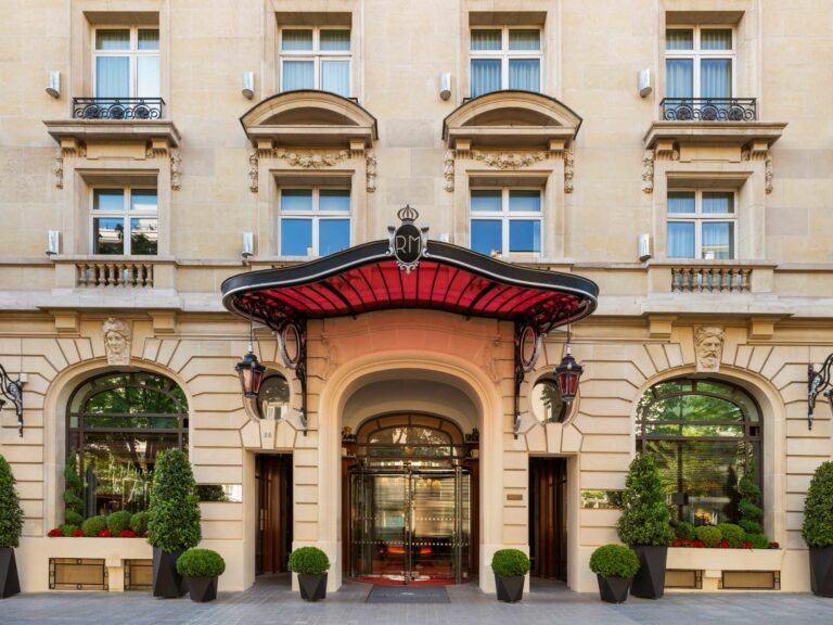 These 9 Historic Paris Hotels Will Make You Feel Like Royalty