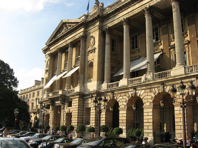 The Mesmerizing Luxury of Hôtel de Crillon, Paris